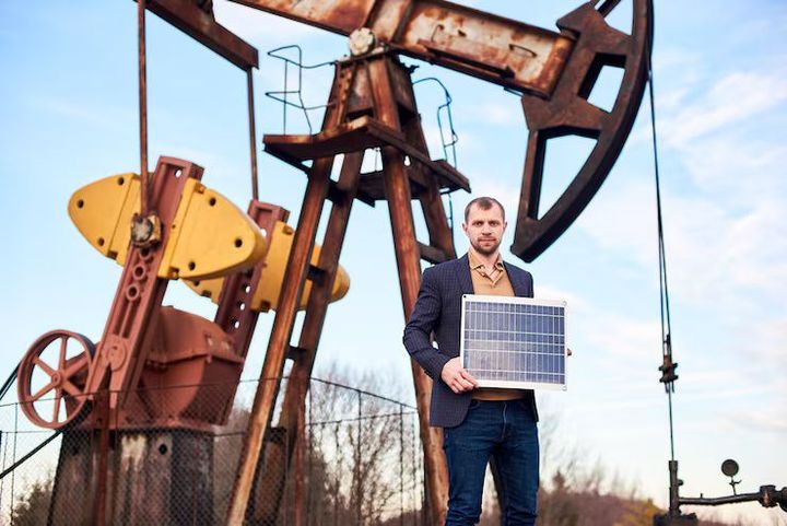 Gas Industry Reviews And Comparison With Energy Sector Knowledge