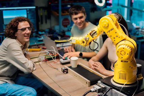 Top Rated Factory Automation Robotic Arm Quotes Overview and Equipment Comparison