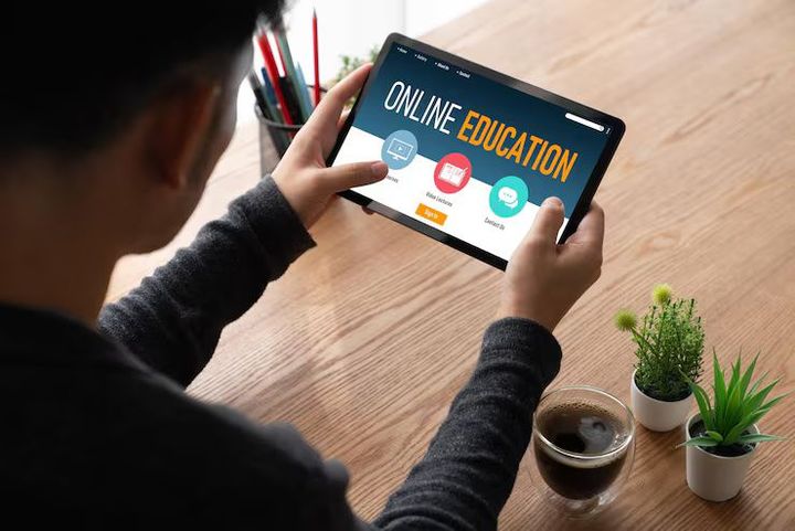 Insights on E-Learning Paths Guide With Career Development Knowledge