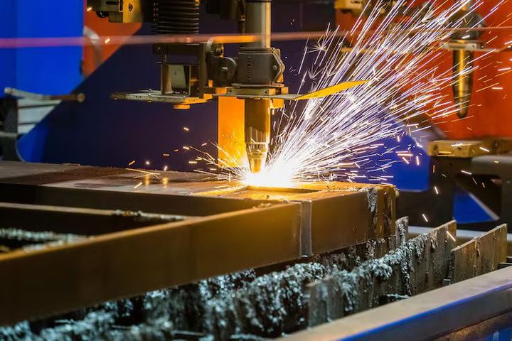 CNC & Metal Fabrication: Modern Methods and Key Insights